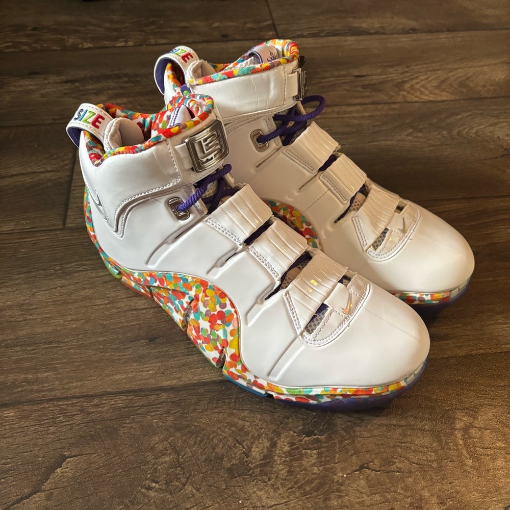 Nike Men's Zoom LeBron 4 "Fruity Pebbles" White Multicolor Size 7.5 NEW